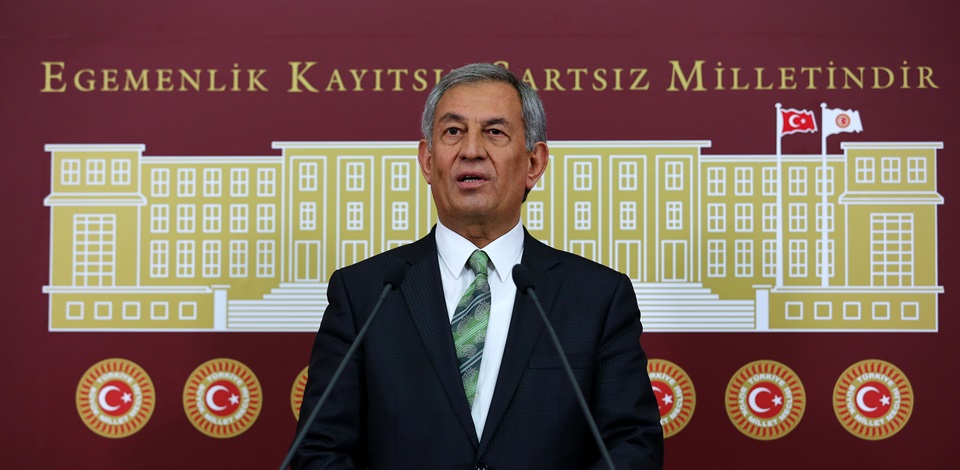 HDP Milletvekili Demir Çelik sürgün edilen 141 kamu emekçisini Bakan Alaya sordu